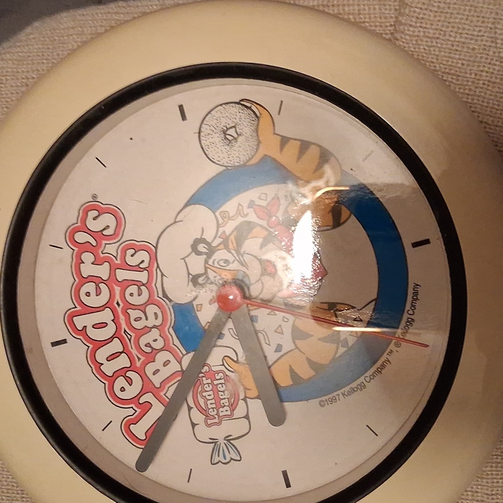 Vintage tony the tiger clock